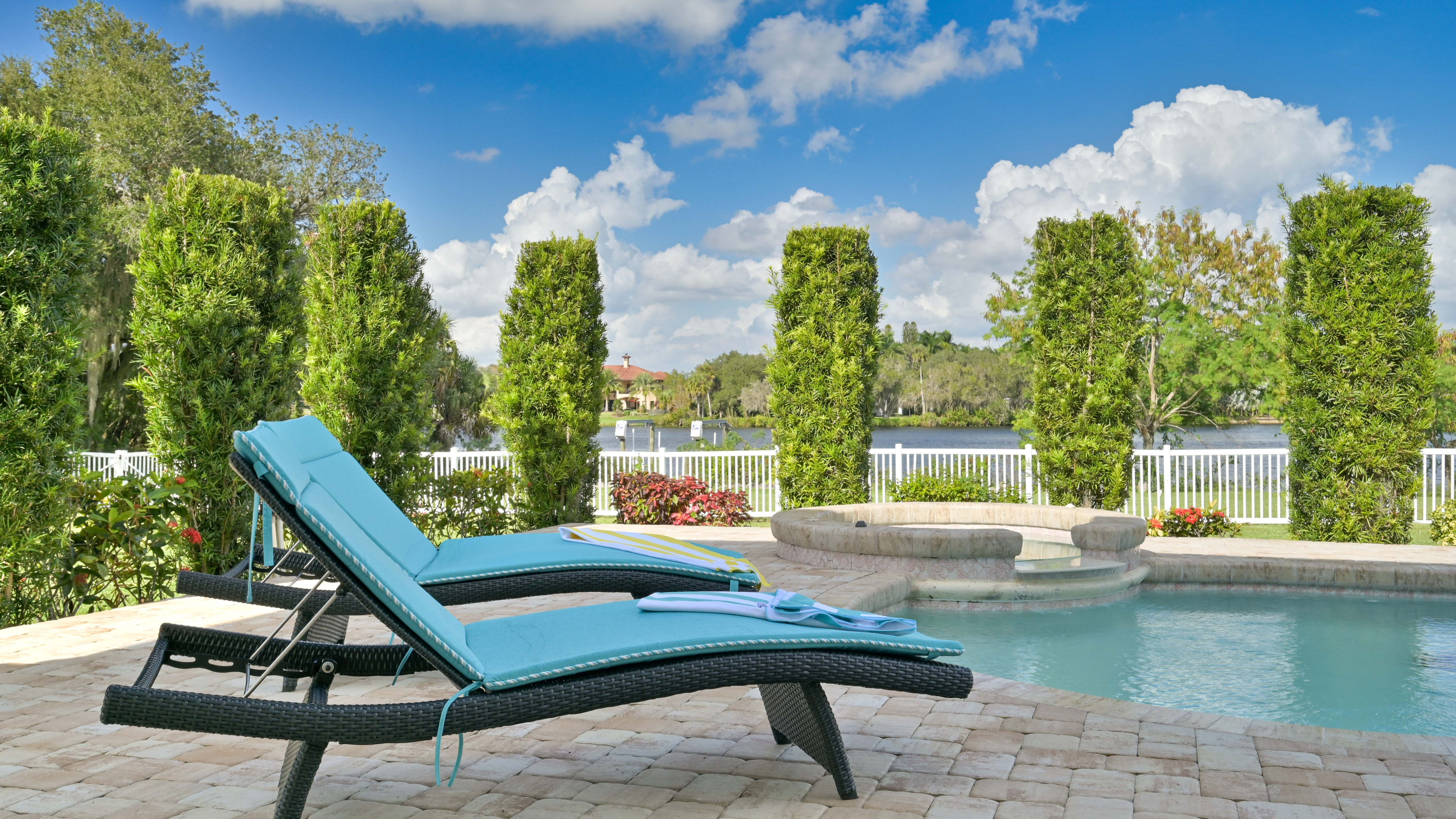 Riverview Paradise